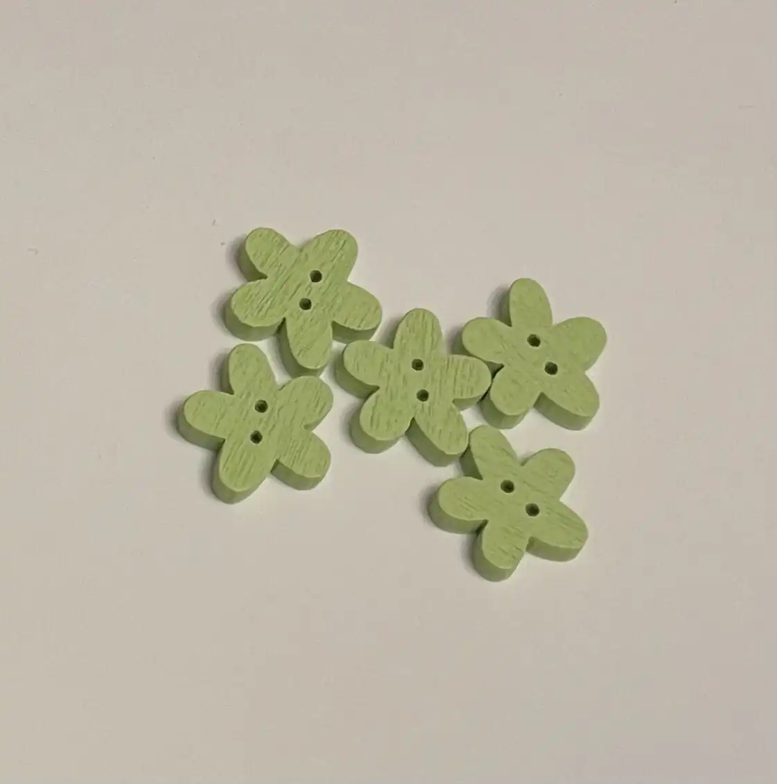 Botones Pistacho 15 x 15 mm Flor R 5 unid
