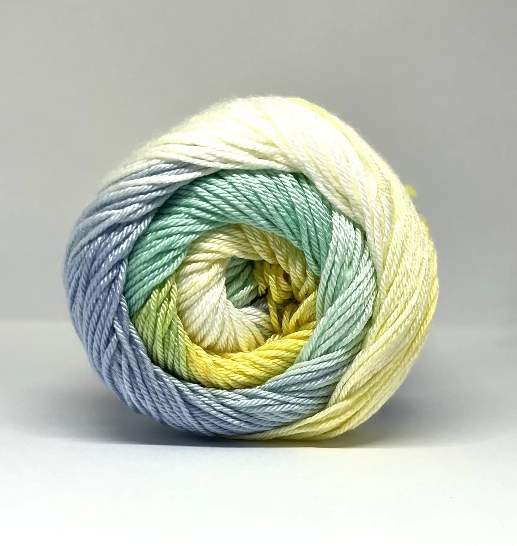 Amarillo verde celeste