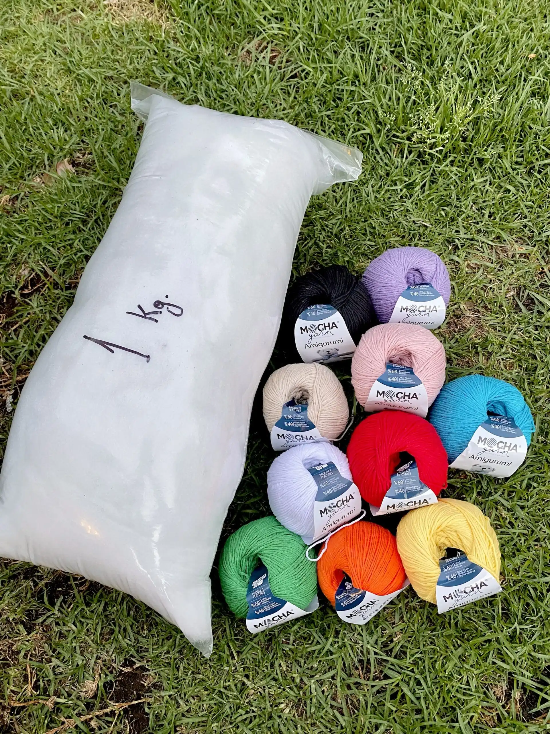 10 Amigurumis color a elección + 1 kilo de relleno